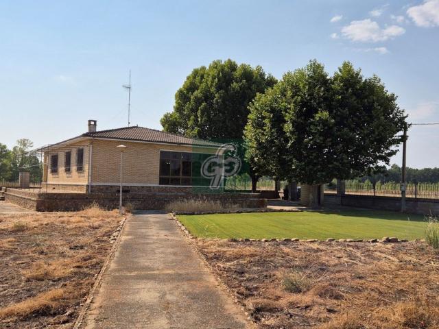 Casa en venta en Micereces De Tera, Castilla y León