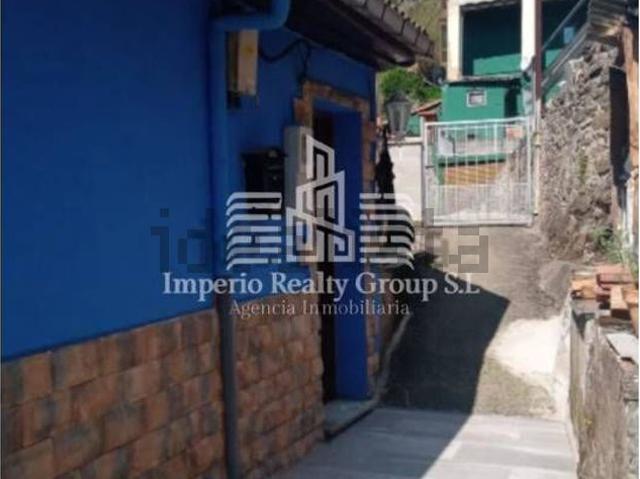 Casa en venta en Mieres, Les Cuestes