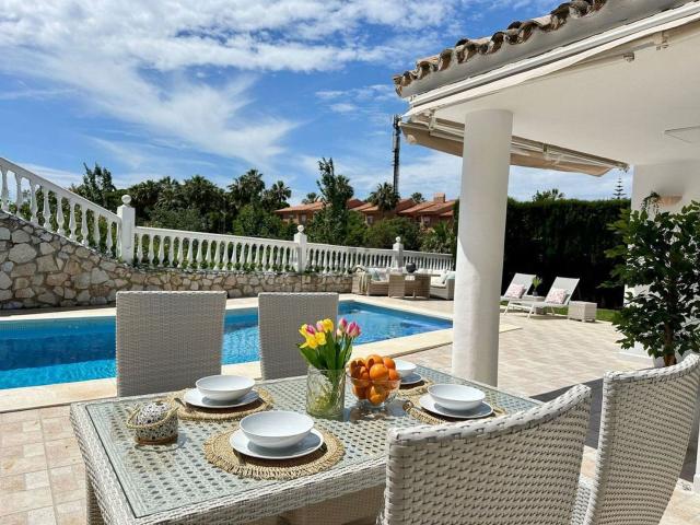 Casa en alquiler en Chaparral, Costa del Sol Occidental