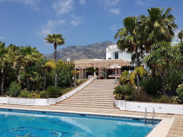Casa en venta en Doña Pilar, Costa del Sol Occidental