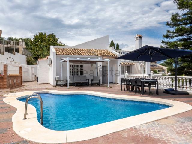 Casa en alquiler en Cerros del Águila, Costa del Sol Occidental