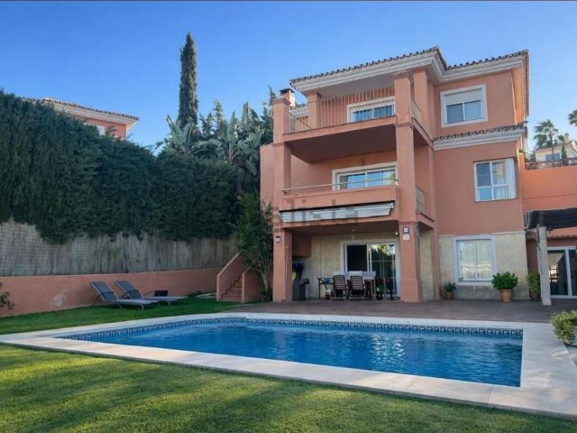 Casa en alquiler en Cerros del Águila, Costa del Sol Occidental