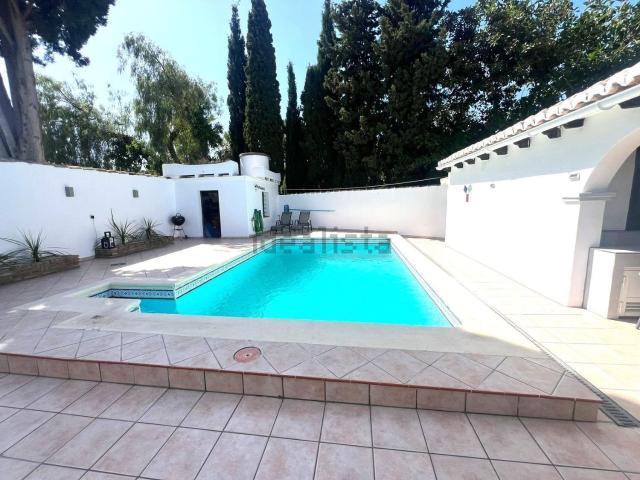 Casa en venta en Media Legua, Costa del Sol Occidental