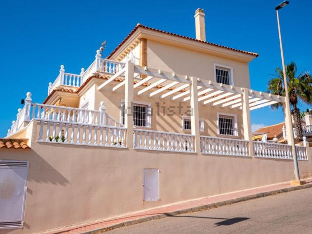 Casa en venta en Torrevieja, Residencial La Torre