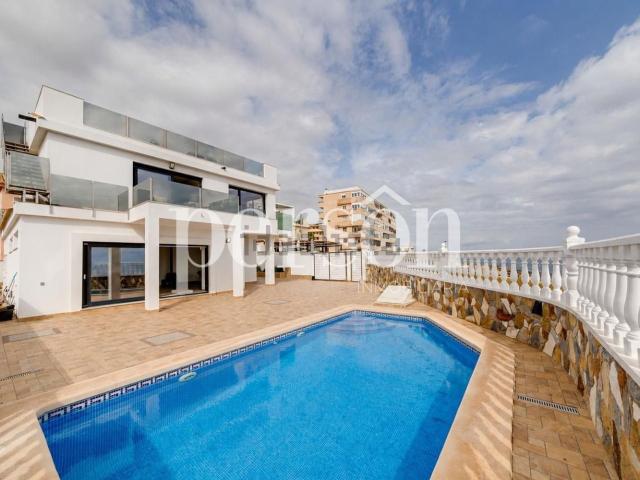 Casa en venta en Cala del Moro, Torrevieja