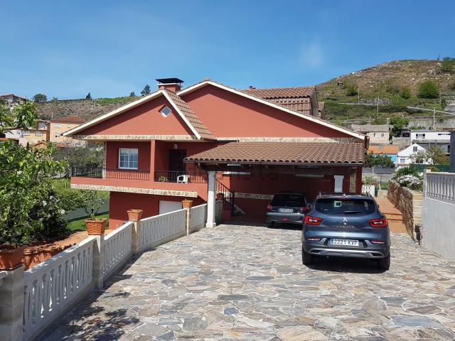 Casa en venta en Isamil, O Morrazo
