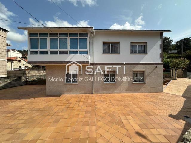 Casa en venta en A Moureira, O Morrazo