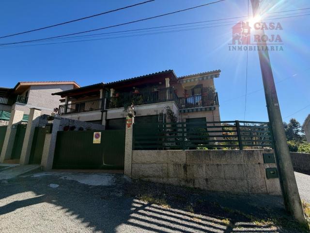 Casa en venta en Paradela, O Morrazo