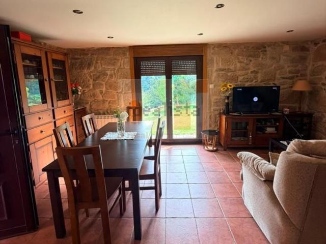 Casa en alquiler en Couso, O Morrazo