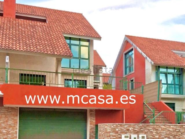 Casa en venta en A Moureira, O Morrazo