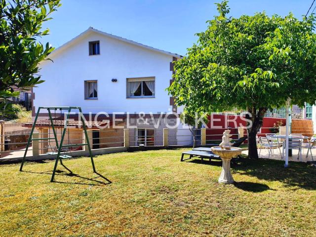 Casa en venta en A Moureira, O Morrazo