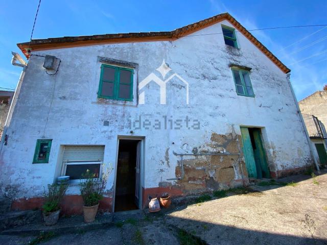 Casa en venta en Abelendo, O Morrazo