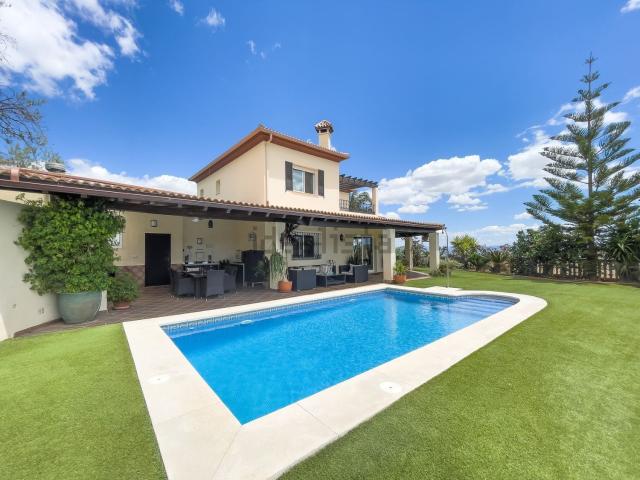 Casa en venta en Monda, Málaga