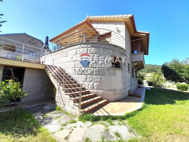 Casa en venta en Mondariz, O Granxal