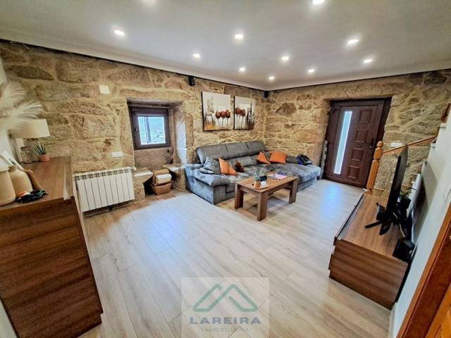 Casa en venta en Mondariz, Santa Baia do Mato