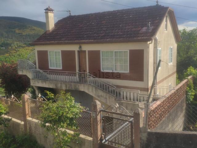 Casa en venta en Mondariz