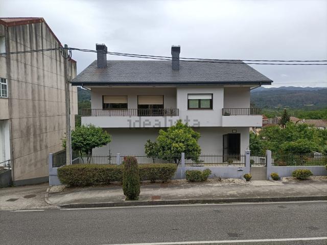 Casa en venta en Mondariz-Balneario, O Condado