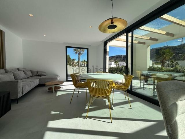 Casa en alquiler en el Vinalopó Mitjà / El Vinalopó Medio, Valencia