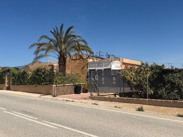 Casa en venta en el Vinalopó Mitjà / El Vinalopó Medio, Valencia