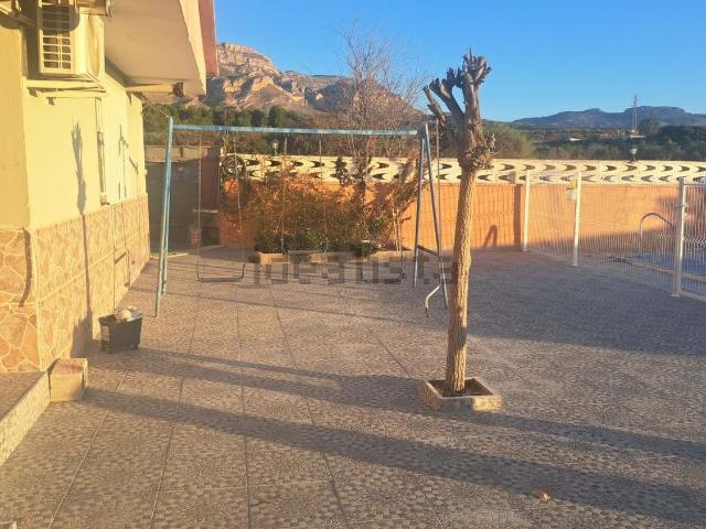 Casa en venta en el Vinalopó Mitjà / El Vinalopó Medio, Valencia