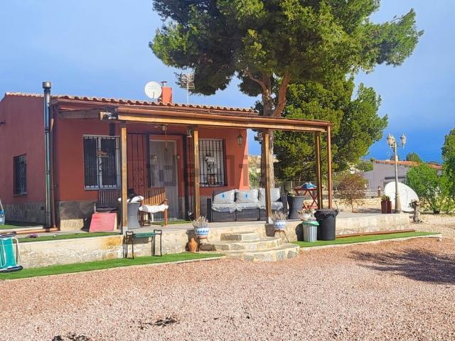Casa en venta en el Vinalopó Mitjà / El Vinalopó Medio, Valencia