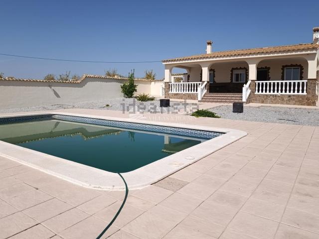Casa en venta en les Canyades de Don Ciro, el Vinalopó Mitjà / El Vinalopó Medio