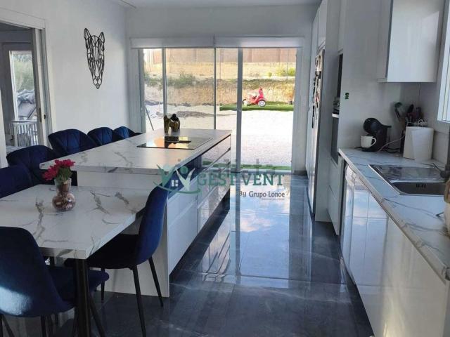 Casa en venta en el Vinalopó Mitjà / El Vinalopó Medio, Valencia