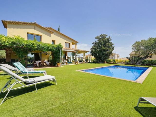 Casa en venta en Baix Empordà, Catalunya