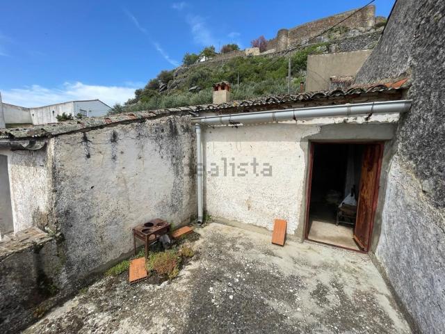 Casa en venta en Montánchez, Extremadura