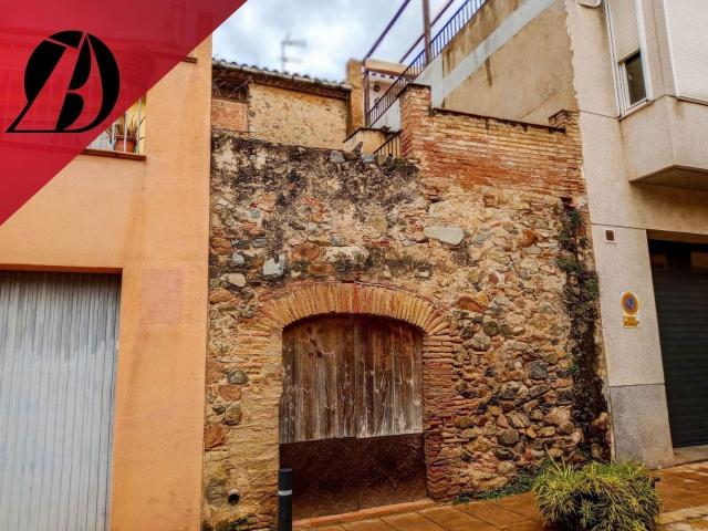 Casa en venta en Montbrió Del Camp, Tarragona