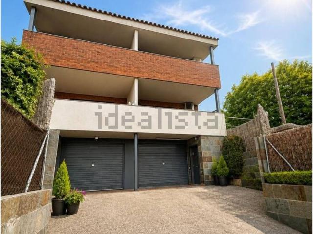 Casa en venta en Montornès Centre, Montornès del Vallès
