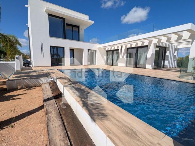 Casa en venta en Benimeit, la Marina Alta