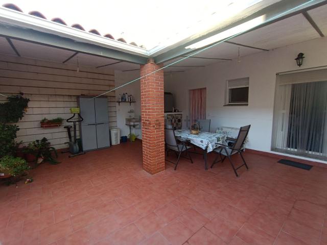 Casa en venta en Moraleja, Cáceres