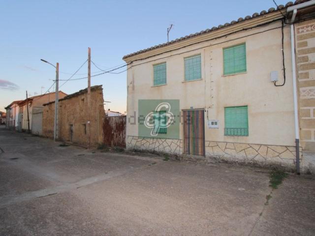 Casa en venta en Morales De Valverde, Castilla y León
