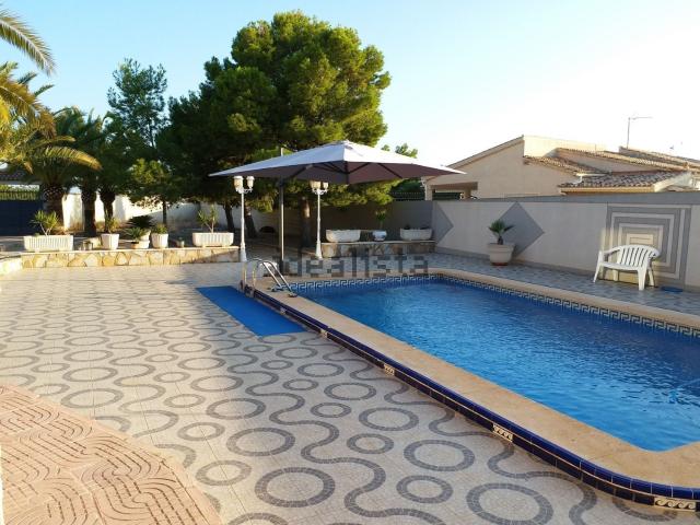 Casa en venta en Urbanització Camí de l'Ermita, l'Alacantí