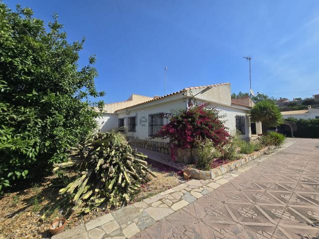 Casa en venta en Urbanització Lloma d'Espí, l'Alacantí