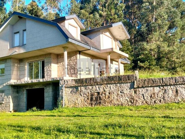 Casa en venta en Mos, Pontevedra