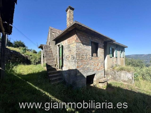 Casa en venta en Cela, O Porriño