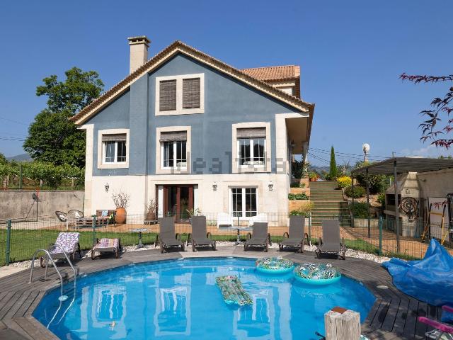 Casa en venta en Mos, Vigo