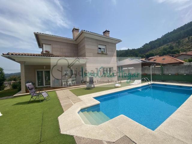 Casa en venta en Mos, Vigo
