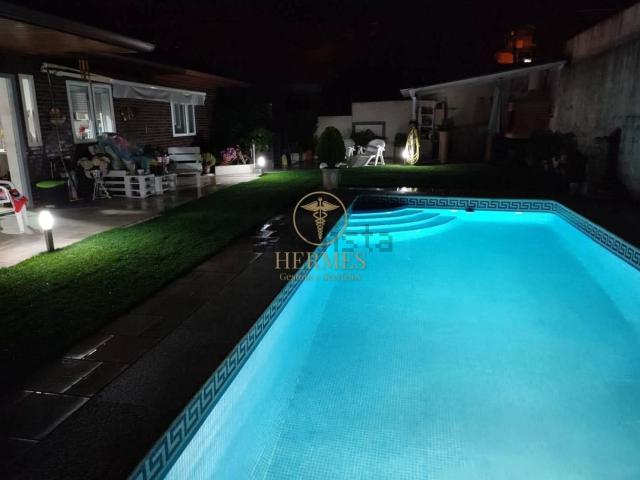 Casa en venta en Mos, Vigo