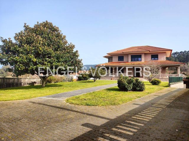 Casa en venta en Mourente, Pontevedra
