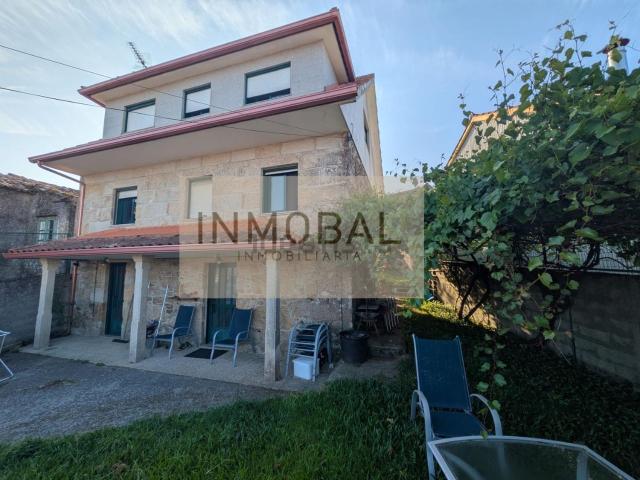 Casa en venta en Mourente, Pontevedra