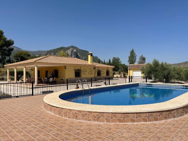 Casa en venta en el Comtat, Valencia