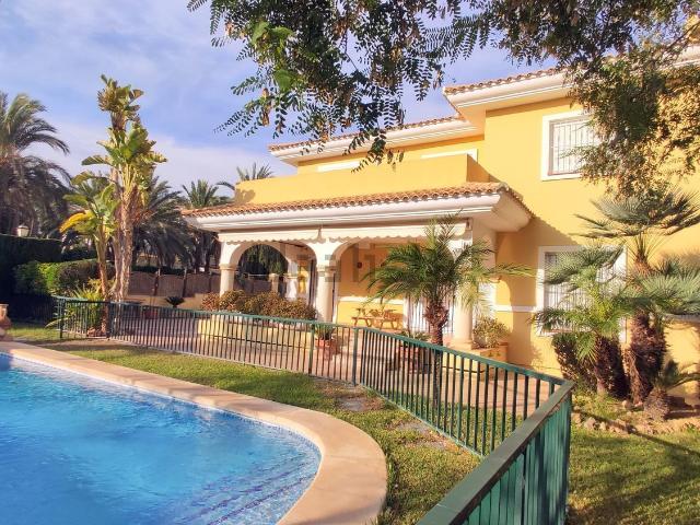 Casa en venta en El Fondo, Mutxamel