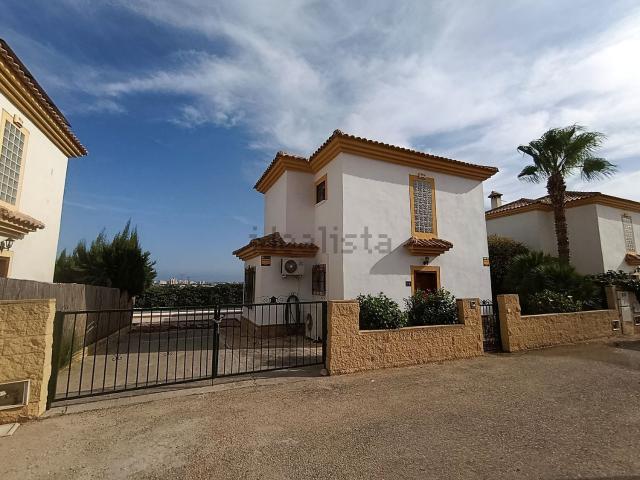 Casa en venta en Bonalba, l'Alacantí