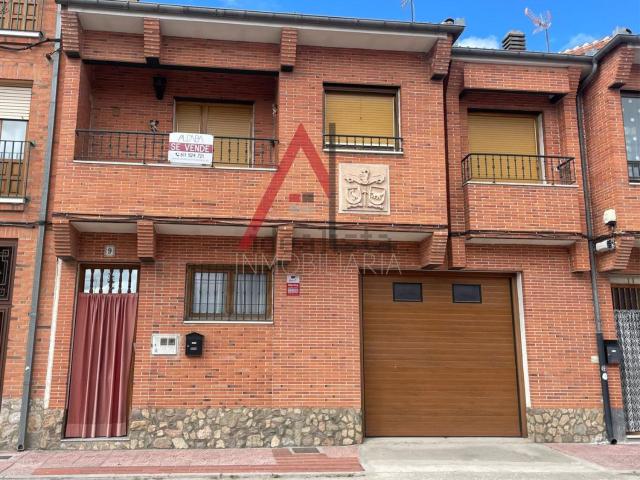 Casa en venta en Nava De La Asunción, Comunidad de Villa y Tierra de Coca Casa en venta en Nava De La Asunción, Comunidad de Villa y Tierra de Coca