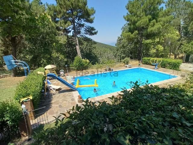 Casa en venta en Navamorcuende, Toledo