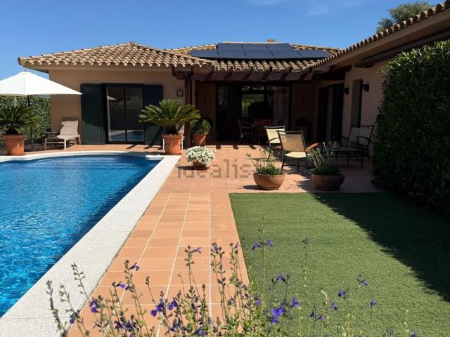 Casa en venta en Alt Empordà, Catalunya