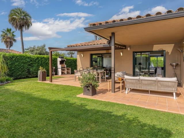 Casa en venta en Alt Empordà, Catalunya